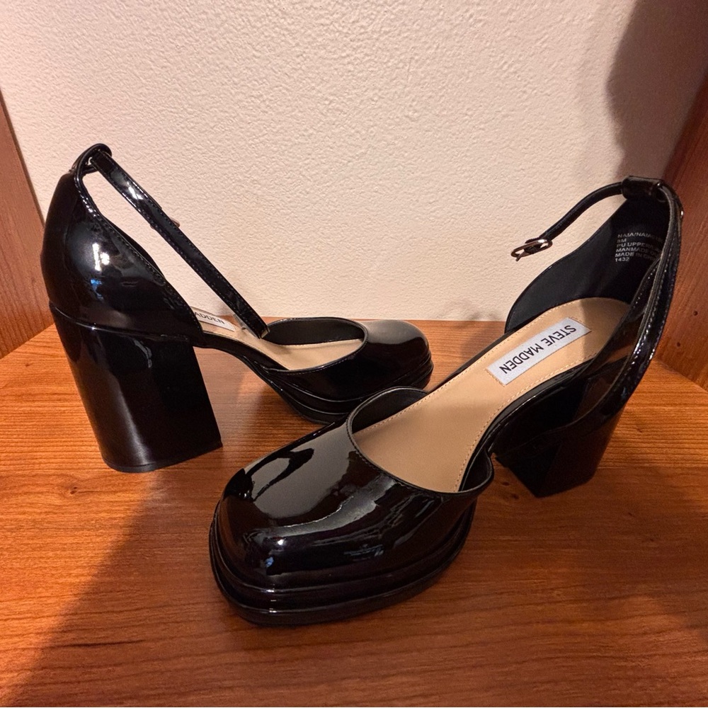 Steve Madden Black Patent Leather Block Heel Shoes